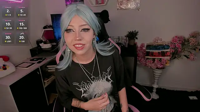 sarastorme online show from June 26, 2026, 12:59 am