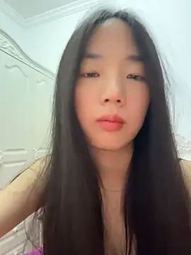 TinyBabe online show from April 26, 2026, 12:14 pm
