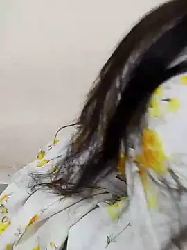 Snapshot of Asha_devi90 chatting on March 28, 2026, 10:15 am Asha devi90 online show from March 28, 2026, 10:15 am