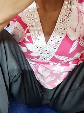 Snapshot of Asha_devi90 chatting on April 12, 2026, 3:50 pm Asha devi90 online show from April 12, 2026, 3:50 pm