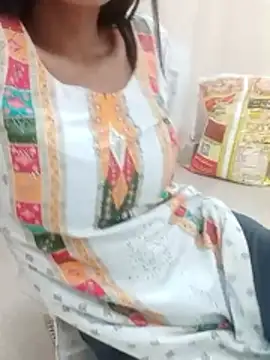 Snapshot of Asha_devi90 chatting on April 18, 2026, 7:58 pm Asha devi90 online show from April 18, 2026, 7:58 pm