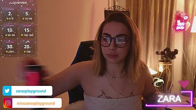 ZarasPlayground online show from May 4, 2026, 8:05 pm