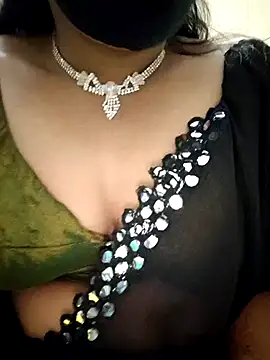 Snapshot of mahalaxmi_teluguammai chatting on November 19, 2025, 5:13 pm mahalaxmi teluguammai online show from November 19, 2025, 5:13 pm