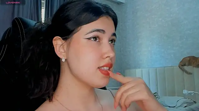 Snapshot of Diara_1an chatting on May 13, 2026, 4:54 am Diara 1an online show from May 13, 2026, 4:54 am
