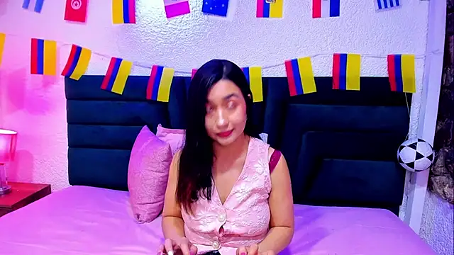 VictoriaRouge  online show from June 24, 2026, 8:30 pm