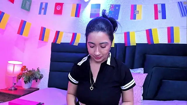 VictoriaRouge  online show from July 11, 2026, 9:49 pm