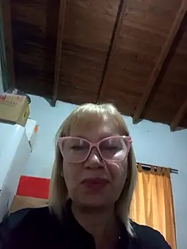 SexyMilf1211 online show from April 26, 2026, 12:14 pm