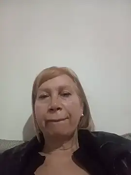 Snapshot of SexyMilf1211 chatting on May 19, 2026, 10:54 am SexyMilf1211 online show from May 19, 2026, 10:54 am