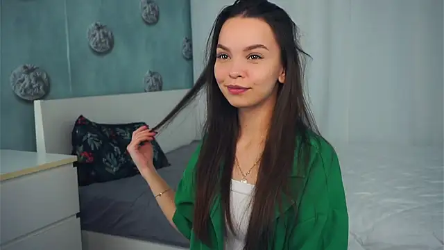 Snapshot of NanMccoid chatting on November 21, 2025, 6:12 am NanMccoid online show from November 21, 2025, 6:12 am