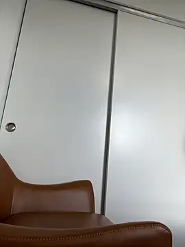 Snapshot of Drekacakez chatting on December 2, 2025, 4:35 pm Drekacakez online show from December 2, 2025, 4:35 pm