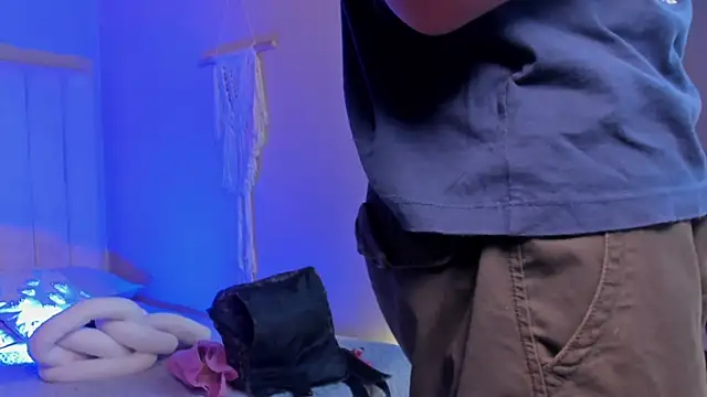 Seab trooy online show from February 10, 2026, 4:16 am