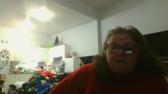 Snapshot of TiguhguhrsRose chatting on December 2, 2025, 2:06 am TiguhguhrsRose online show from December 2, 2025, 2:06 am