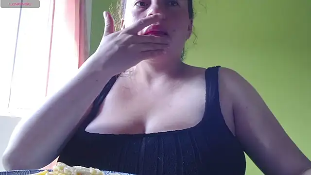 Rouse hot  online show from June 18, 2026, 6:34 pm