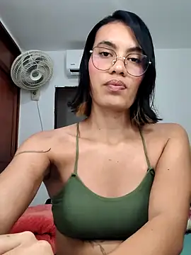 Snapshot of Mia_saaenz chatting on November 18, 2025, 8:57 pm Mia saaenz online show from November 18, 2025, 8:57 pm