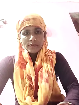 Snapshot of Pirvesh_singh chatting on December 22, 2025, 4:42 am Pirvesh singh online show from December 22, 2025, 4:42 am