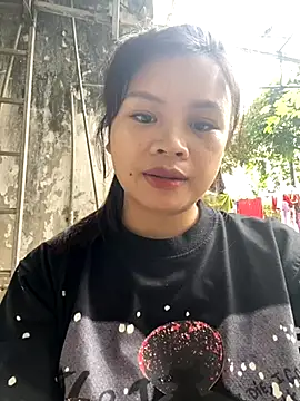 sara-xx online show from November 16, 2025, 7:47 am