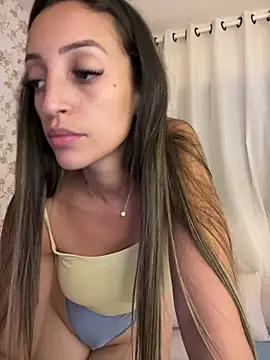 BelleRune online show from February 3, 2026, 6:02 pm