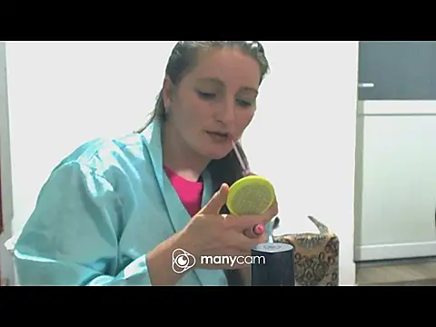 Snapshot of CrazyMaya39 chatting on November 28, 2025, 9:28 pm CrazyMaya39 online show from November 28, 2025, 9:28 pm