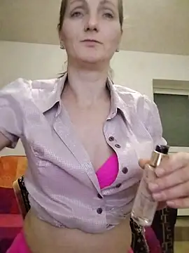 CrazyMaya39 online show from February 15, 2026, 9:55 pm