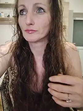 Snapshot of CrazyMaya39 chatting on June 16, 2026, 10:56 pm CrazyMaya39 online show from June 16, 2026, 10:56 pm