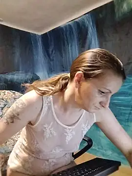 CrazyMaya39 online show from July 7, 2026, 10:14 pm