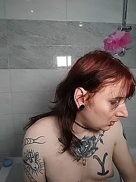 sweetestmaya online show from November 16, 2025, 1:28 pm