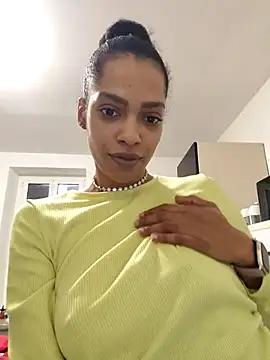 chanell95 online show from November 14, 2025, 2:05 pm