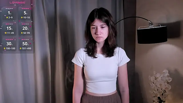 Snapshot of MarilynMun chatting on December 5, 2025, 2:09 am MarilynMun online show from December 5, 2025, 2:09 am