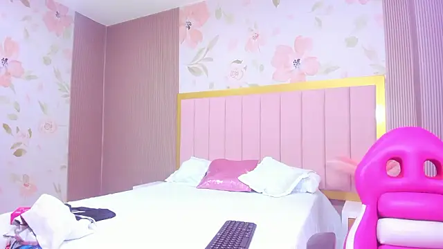 arietta skinny online show from March 8, 2026, 12:20 pm