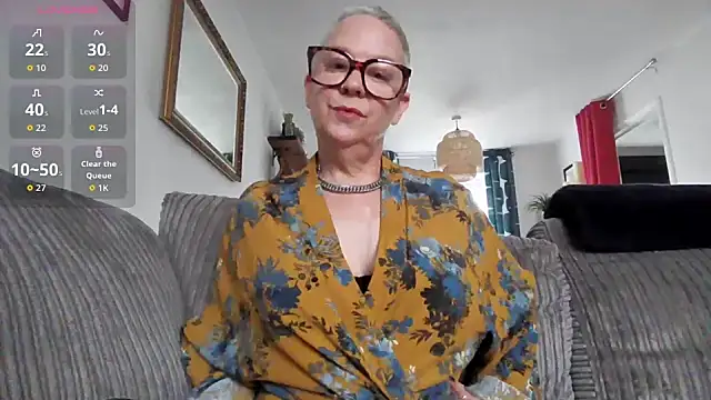 Snapshot of missyb_x chatting on November 29, 2025, 11:24 am missyb x online show from November 29, 2025, 11:24 am