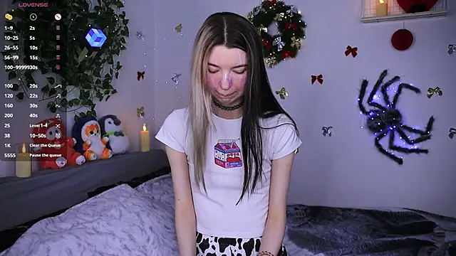 Emmie shy online show from December 20, 2025, 1:07 pm