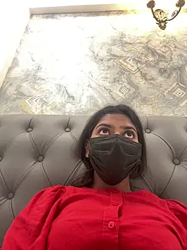 sexyayeshadesi online show from April 30, 2026, 4:02 pm