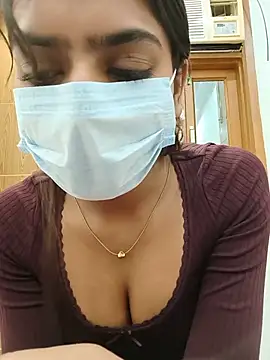 sexyayeshadesi online show from June 15, 2026, 6:32 pm