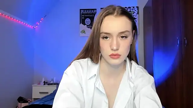 tinyglow online show from May 1, 2026, 10:58 pm