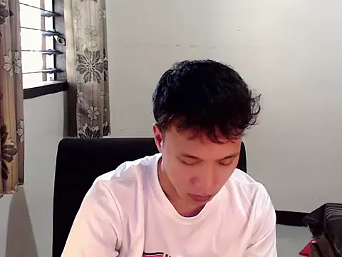 Snapshot of newgys chatting on February 17, 2026, 2:30 am newgys online show from February 17, 2026, 2:30 am