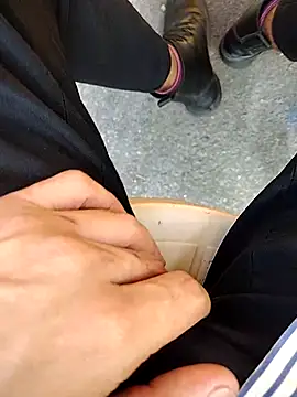 xxxbananaboy online show from April 19, 2026, 7:16 pm