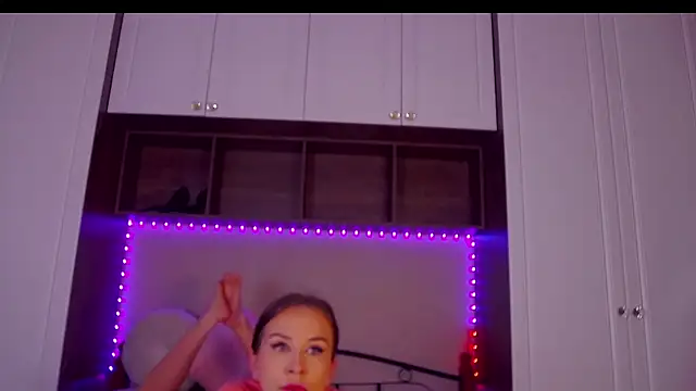 ArielEvans online show from July 13, 2026, 2:58 am