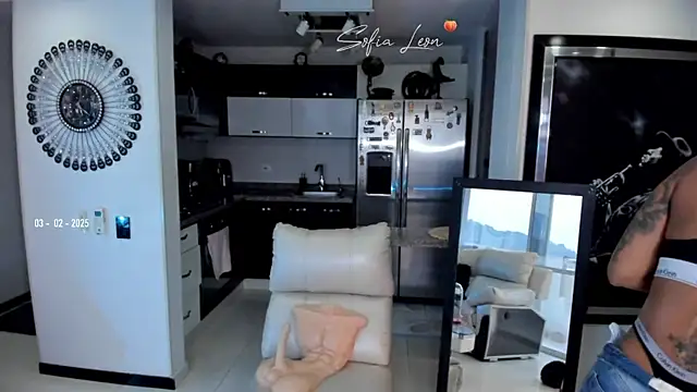 sofiasexhot online show from February 3, 2025, 10:21 pm