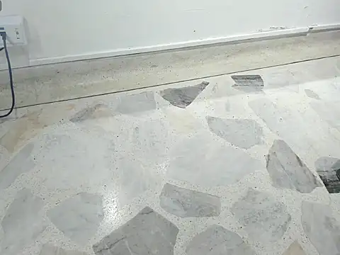 noa-camila online show from November 24, 2025, 12:38 pm