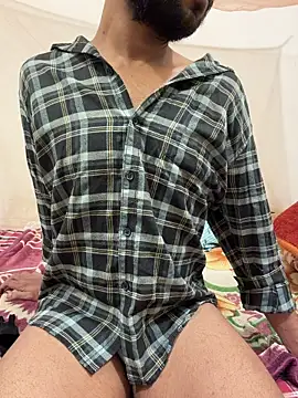 Snapshot of syndyc1 chatting on April 7, 2026, 8:48 am syndyc1 online show from April 7, 2026, 8:48 am