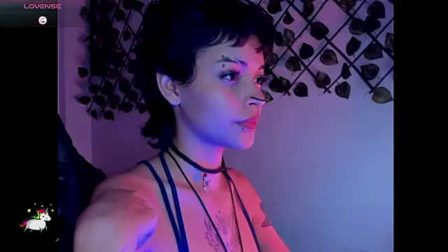 Anny Kiitty online show from June 2, 2026, 4:03 am