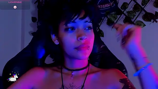 Anny Kiitty online show from June 19, 2026, 5:01 am