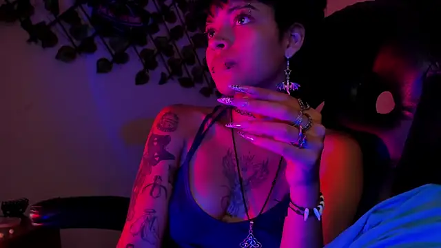 Anny Kiitty online show from July 31, 2026, 6:57 am