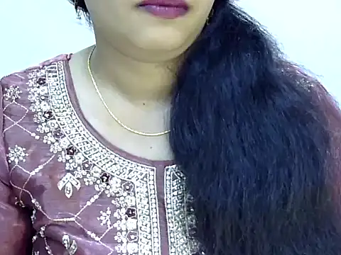 Snapshot of Muskan_Jha chatting on May 8, 2026, 2:39 am Muskan Jha online show from May 8, 2026, 2:39 am