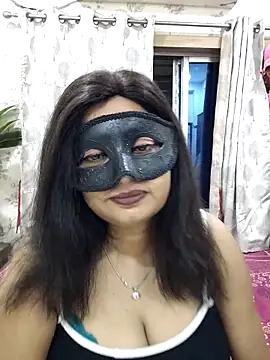 Cute-richa1 online show from May 1, 2026, 5:28 pm