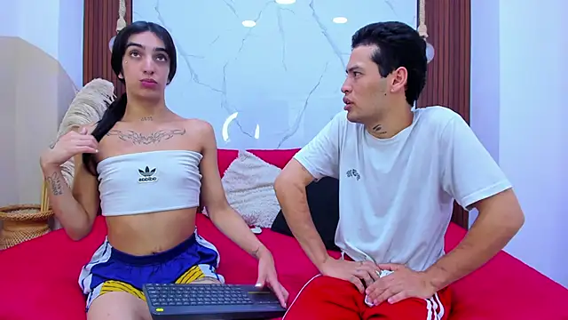 Loversinfire2 online show from May 4, 2026, 2:07 am