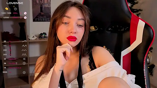 Emilia mala online show from December 21, 2025, 7:43 pm