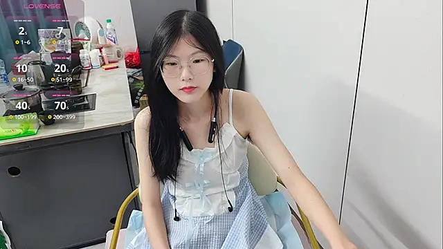 Snapshot of xlin-baby chatting on April 30, 2026, 4:02 pm xlin-baby online show from April 30, 2026, 4:02 pm