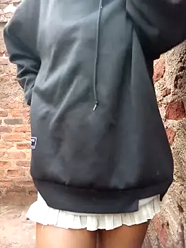 honeypot224 online show from March 3, 2026, 4:07 am