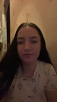 Snapshot of DianasLovex chatting on December 3, 2025, 9:24 pm DianasLovex online show from December 3, 2025, 9:24 pm